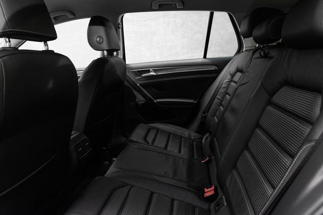 2019 VOLKSWAGEN GOLF - 15