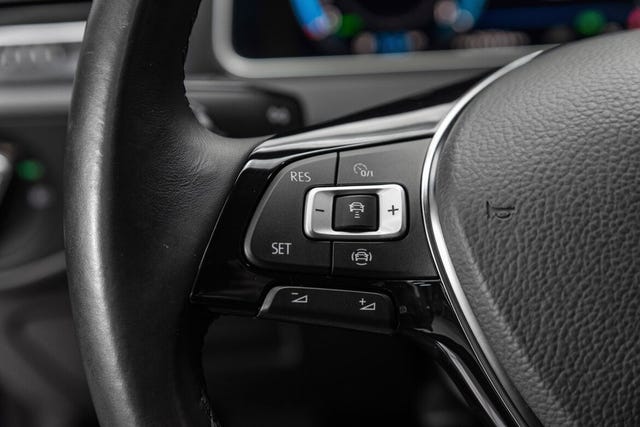 2019 VOLKSWAGEN GOLF - 17