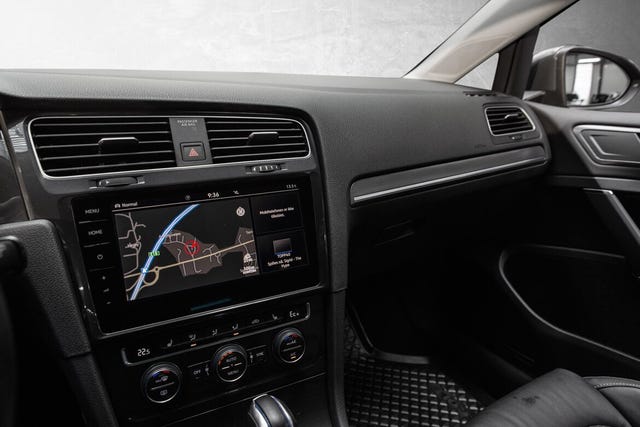 2019 VOLKSWAGEN GOLF - 12