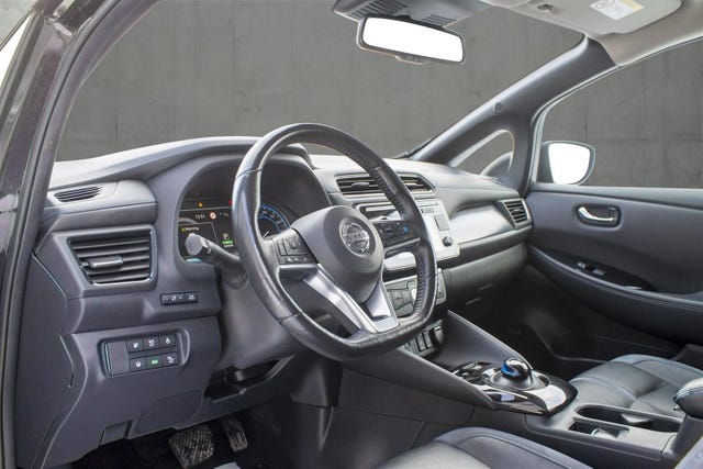 2018 NISSAN LEAF - 11