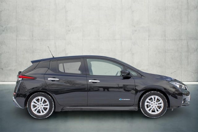 SJNFAAZE1U0024964 2018 NISSAN LEAF-4