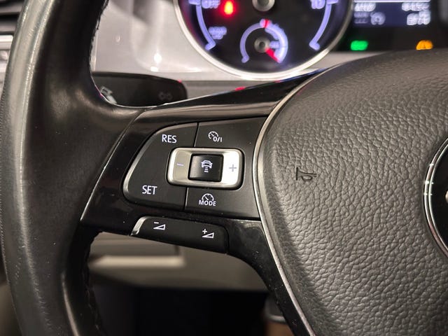 2015 VOLKSWAGEN GOLF - 17