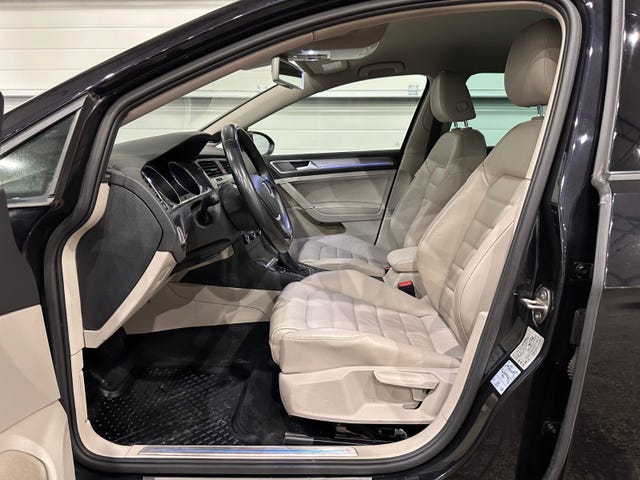 2015 VOLKSWAGEN GOLF - 8