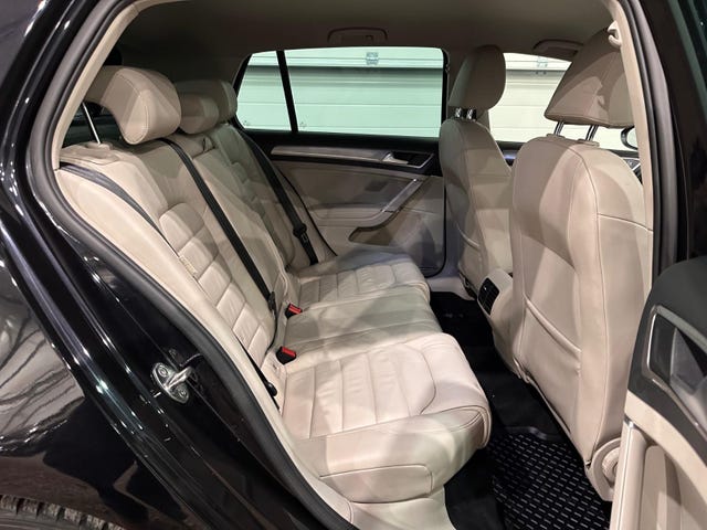 2015 VOLKSWAGEN GOLF - 11