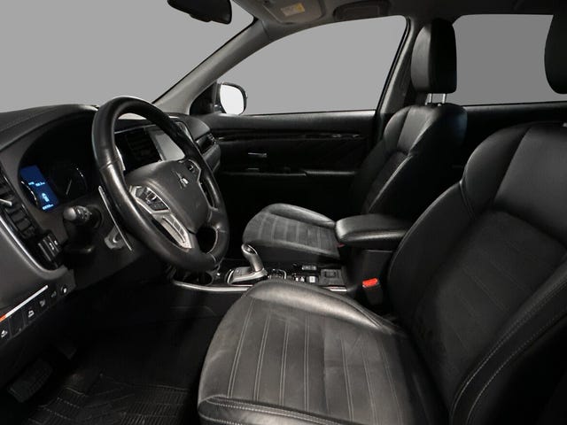 2020 MITSUBISHI OUTLANDER - 8