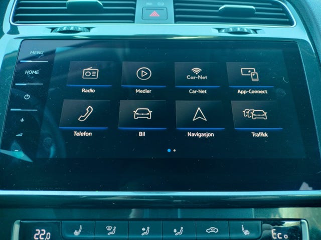 2019 VOLKSWAGEN GOLF - 19