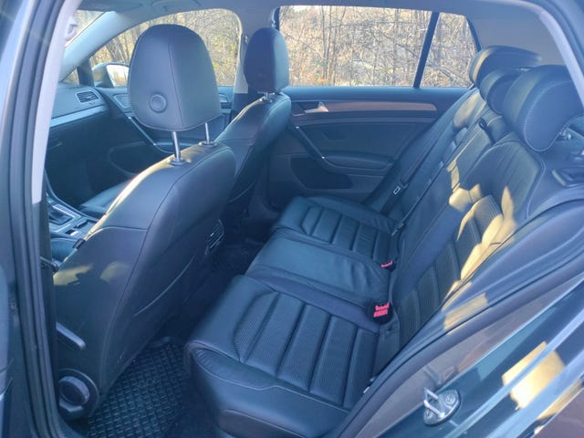 2019 VOLKSWAGEN GOLF - 24