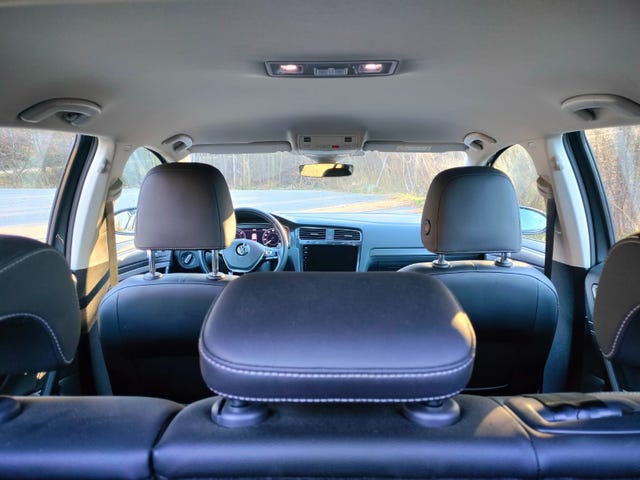 2019 VOLKSWAGEN GOLF - 25