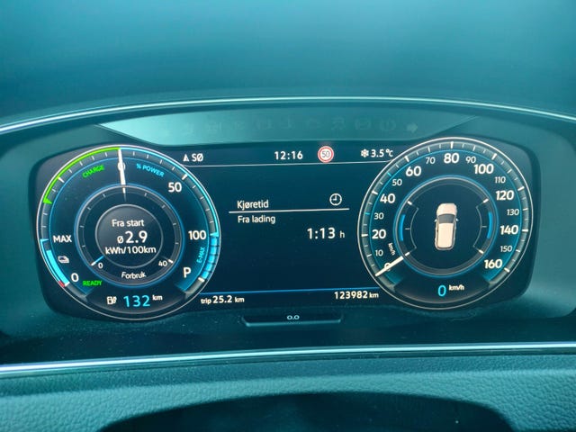 2019 VOLKSWAGEN GOLF - 12