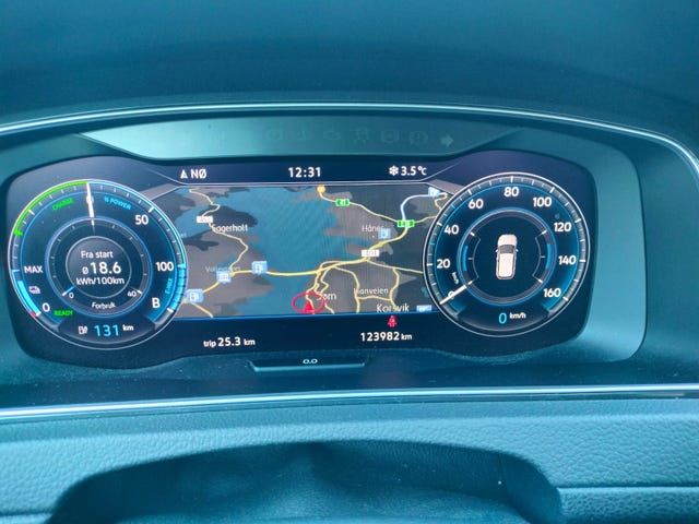 2019 VOLKSWAGEN GOLF - 16
