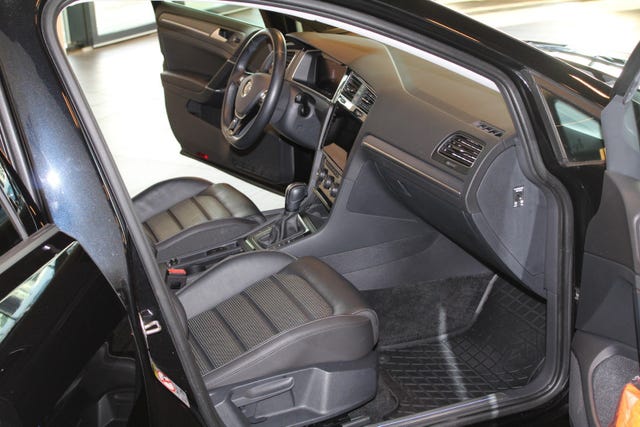2019 VOLKSWAGEN GOLF - 7