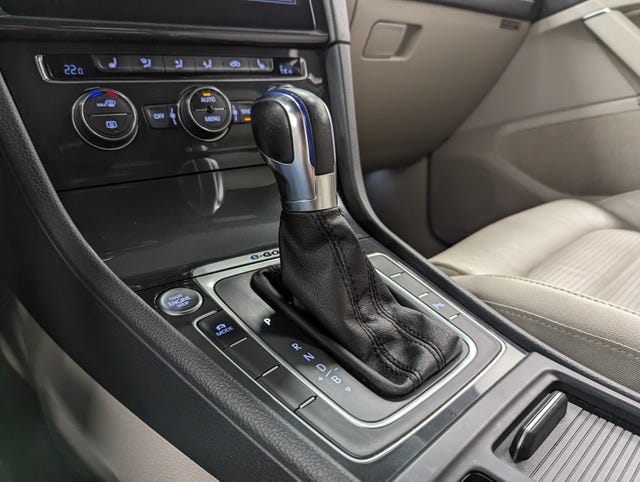2019 VOLKSWAGEN GOLF - 29