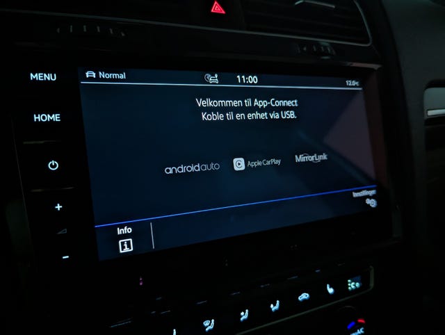 2019 VOLKSWAGEN GOLF - 32