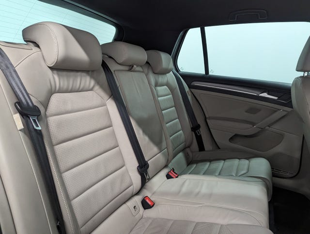 2019 VOLKSWAGEN GOLF - 56