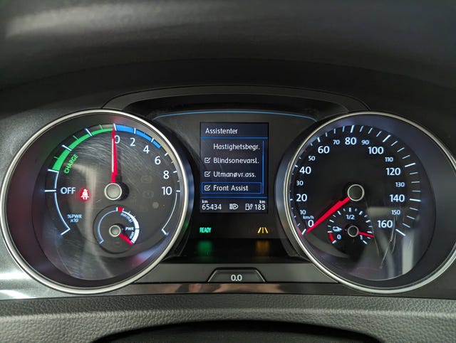 2019 VOLKSWAGEN GOLF - 26