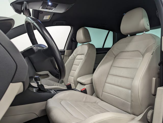 2019 VOLKSWAGEN GOLF - 18
