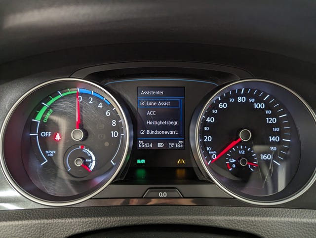 2019 VOLKSWAGEN GOLF - 25