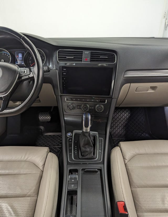 2019 VOLKSWAGEN GOLF - 27