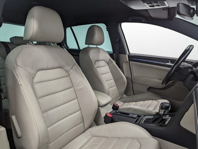 2019 VOLKSWAGEN GOLF - 58