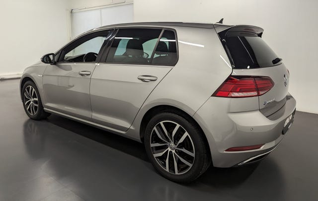2019 VOLKSWAGEN GOLF - 11