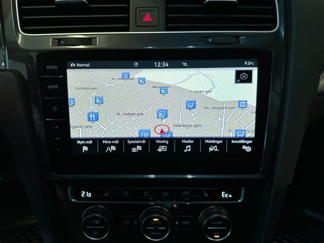 2019 VOLKSWAGEN GOLF - 19
