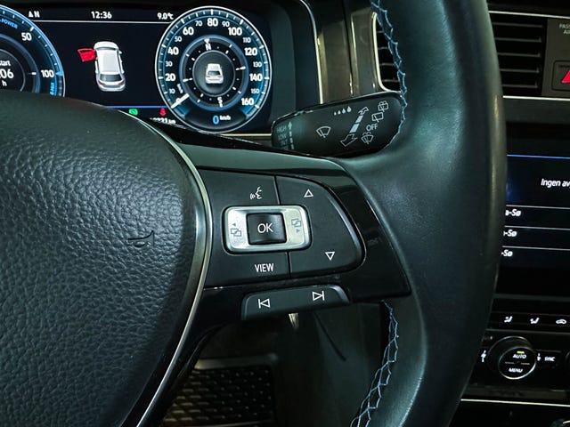2019 VOLKSWAGEN GOLF - 26