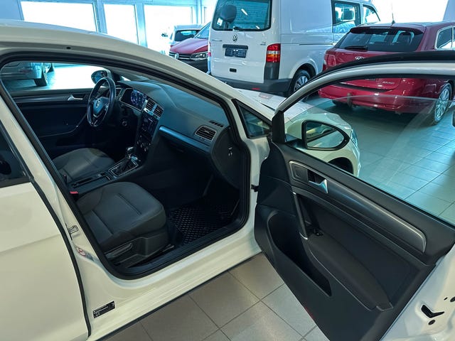 2019 VOLKSWAGEN GOLF - 11