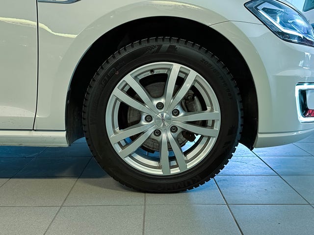 2019 VOLKSWAGEN GOLF - 35
