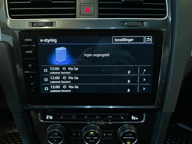 2019 VOLKSWAGEN GOLF - 23