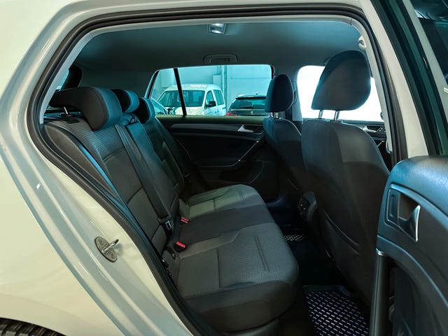 2019 VOLKSWAGEN GOLF - 34