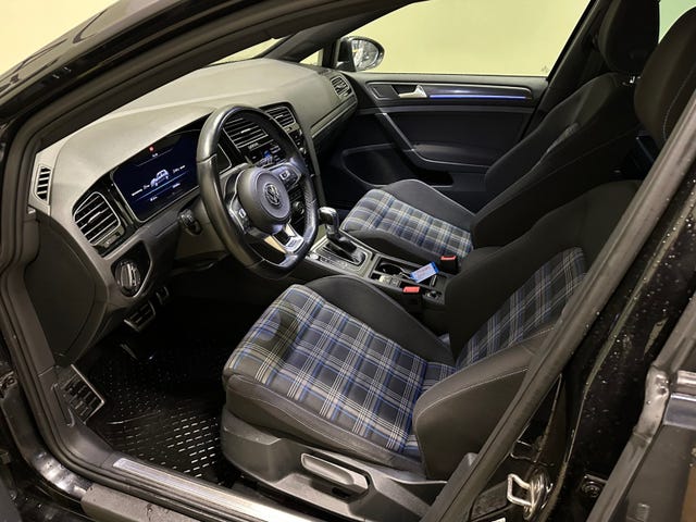 2018 VOLKSWAGEN GOLF - 38