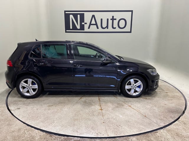 2018 VOLKSWAGEN GOLF - 9