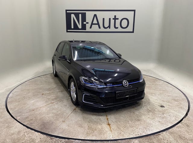 WVWZZZAUZJW804822 2018 VOLKSWAGEN GOLF-3