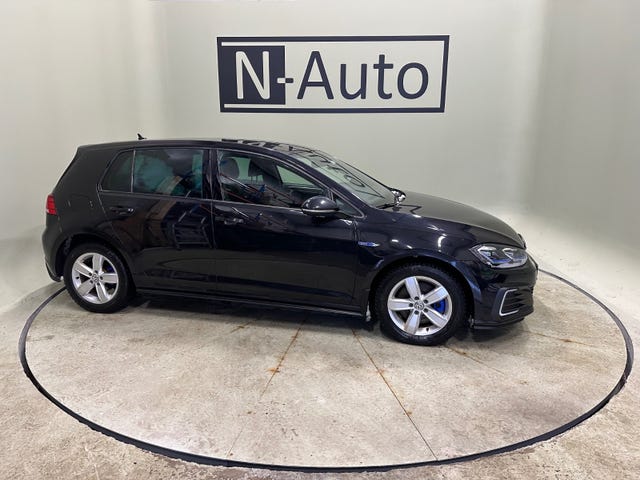 2018 VOLKSWAGEN GOLF - 8