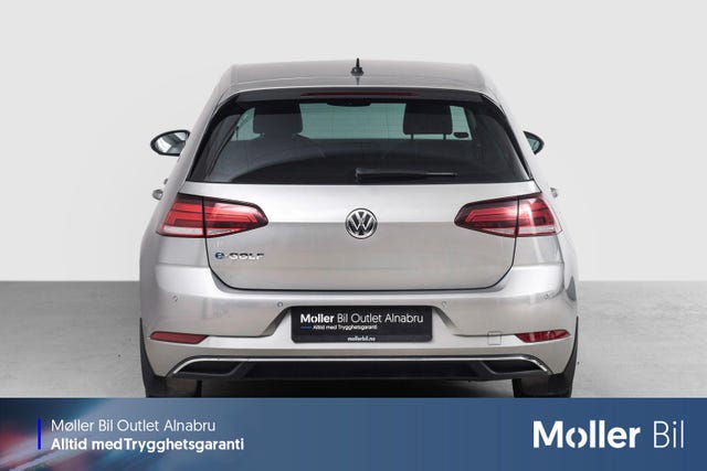 WVWZZZAUZJW903859 2018 VOLKSWAGEN GOLF-3