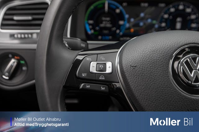 2018 VOLKSWAGEN GOLF - 20