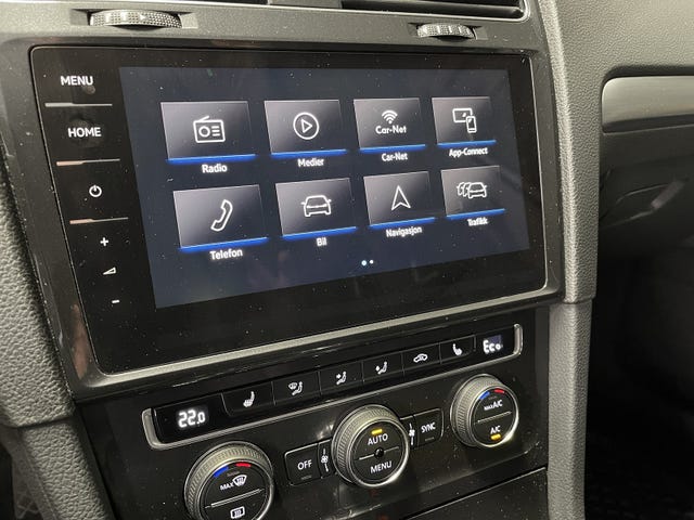 2018 VOLKSWAGEN GOLF - 18