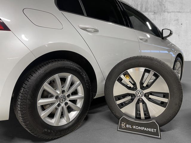 WVWZZZAUZJW907117 2018 VOLKSWAGEN GOLF-5