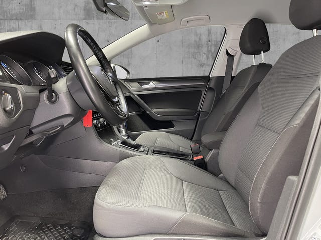 2018 VOLKSWAGEN GOLF - 9