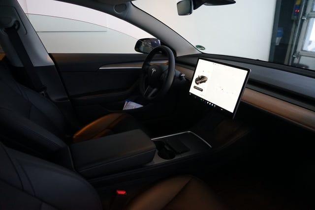 LRW3E7EK1PC706899 2022 TESLA MODEL 3-3