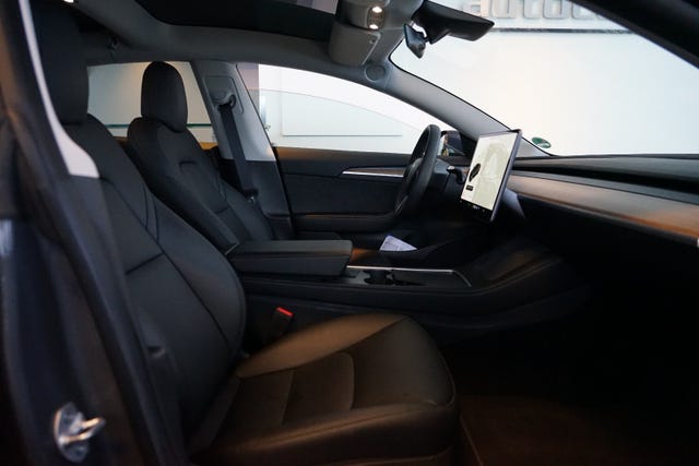 2022 TESLA MODEL 3 - 7