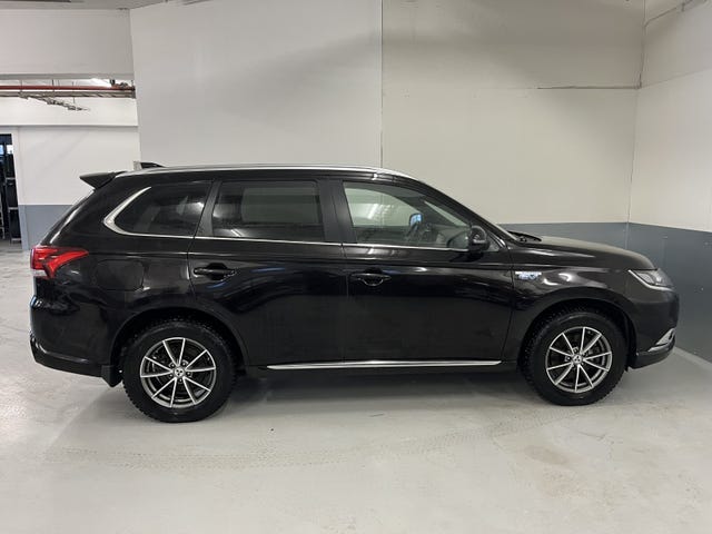 2020 MITSUBISHI OUTLANDER - 7