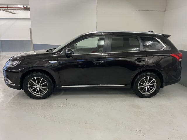 JMBXDGG3WLZ000745 2020 MITSUBISHI OUTLANDER-2