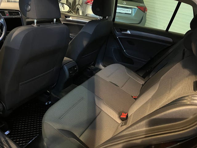 2019 VOLKSWAGEN GOLF - 25