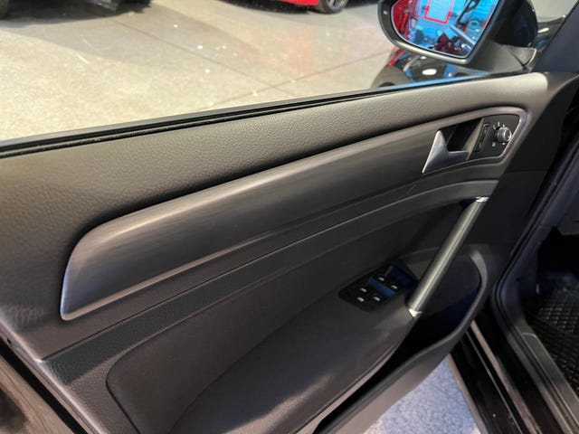 2019 VOLKSWAGEN GOLF - 26