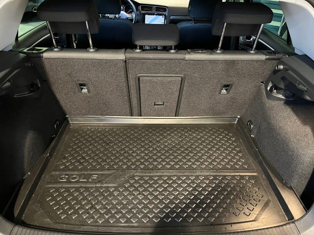 2019 VOLKSWAGEN GOLF - 28