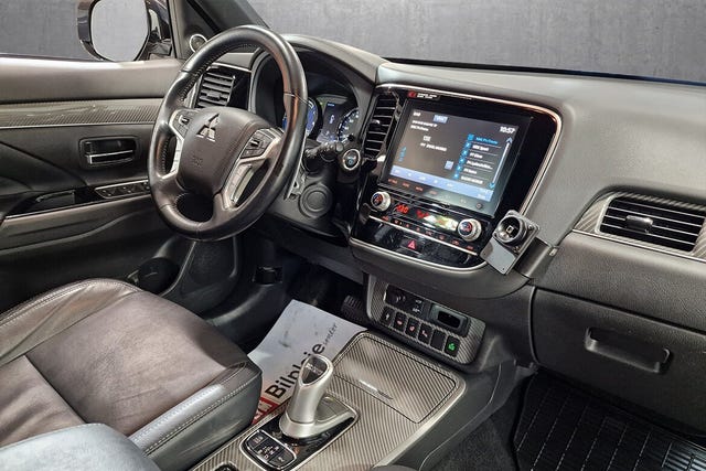 2020 MITSUBISHI OUTLANDER - 10