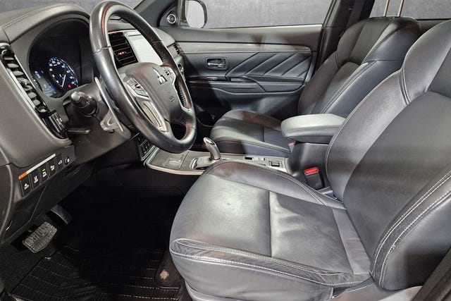 2020 MITSUBISHI OUTLANDER - 12