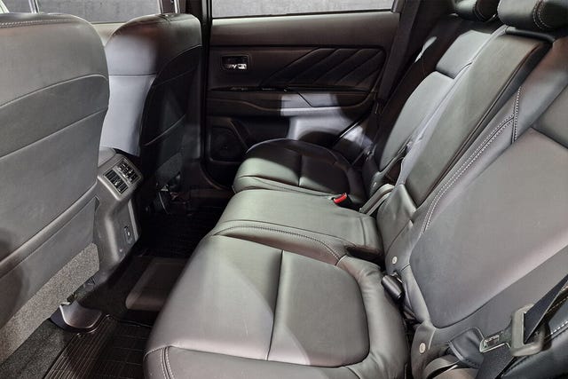 2020 MITSUBISHI OUTLANDER - 11