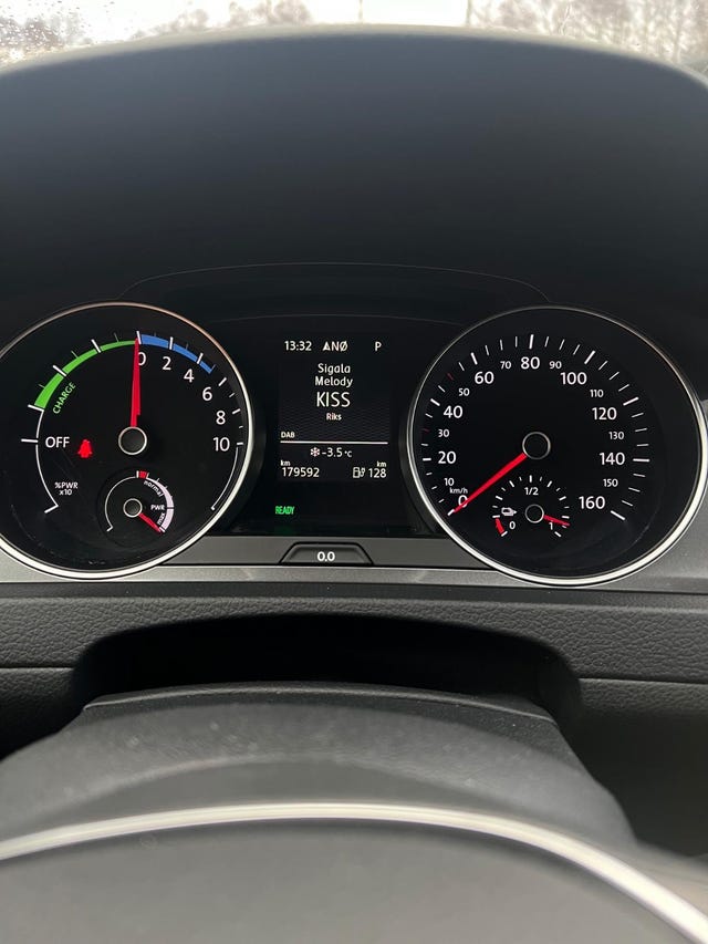 2015 VOLKSWAGEN GOLF - 15
